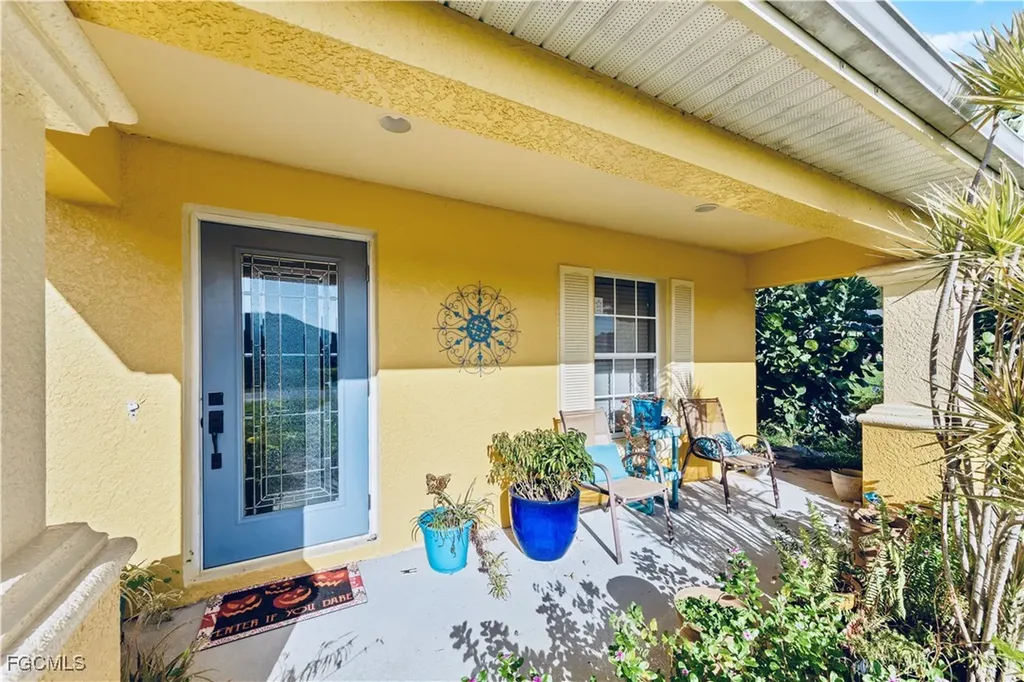 4600 Flora Avenue S Lehigh Acres FL 33976