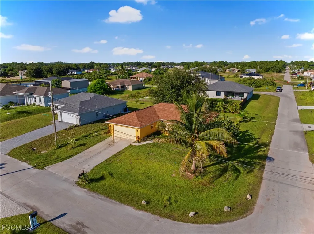 4600 Flora Avenue S Lehigh Acres FL 33976