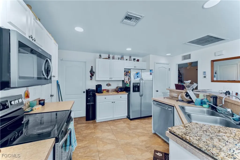 4600 Flora Avenue S Lehigh Acres FL 33976