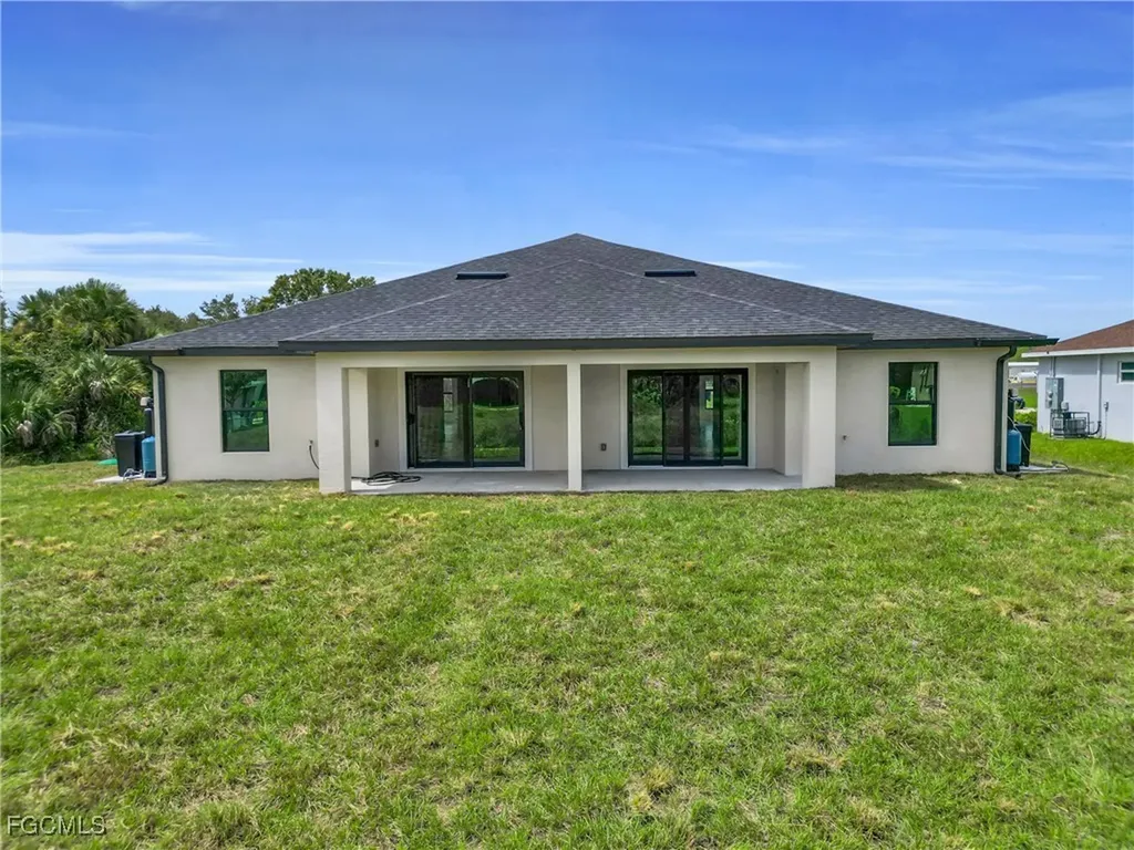 2508/2510 Park Road Lehigh Acres FL 33971