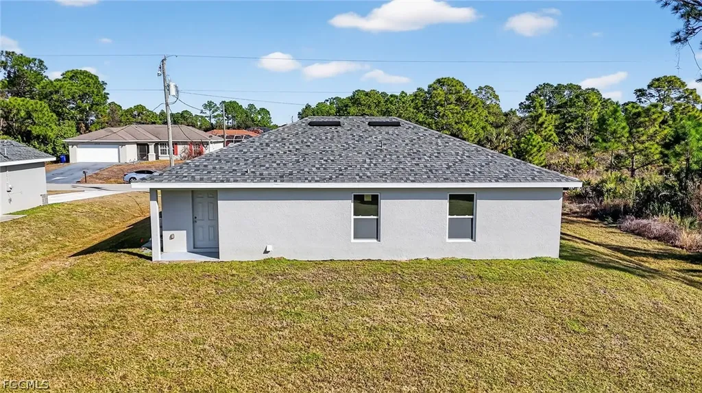 2905 38th Street W Lehigh Acres FL 33971