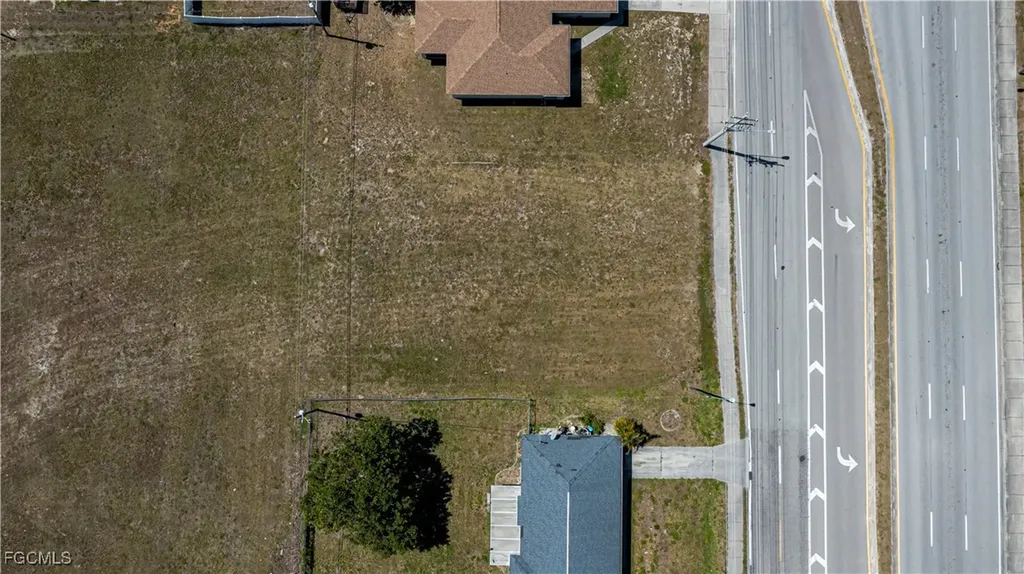 1628 Kismet Parkway E Cape Coral FL 33909