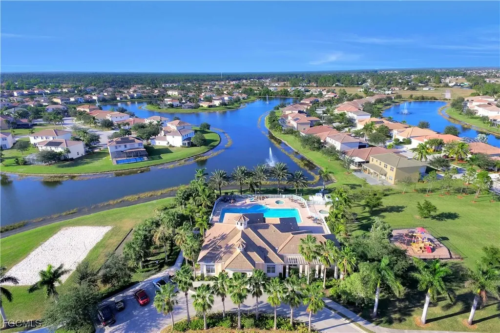 2724 Blue Cypress Lake Court Cape Coral FL 33909