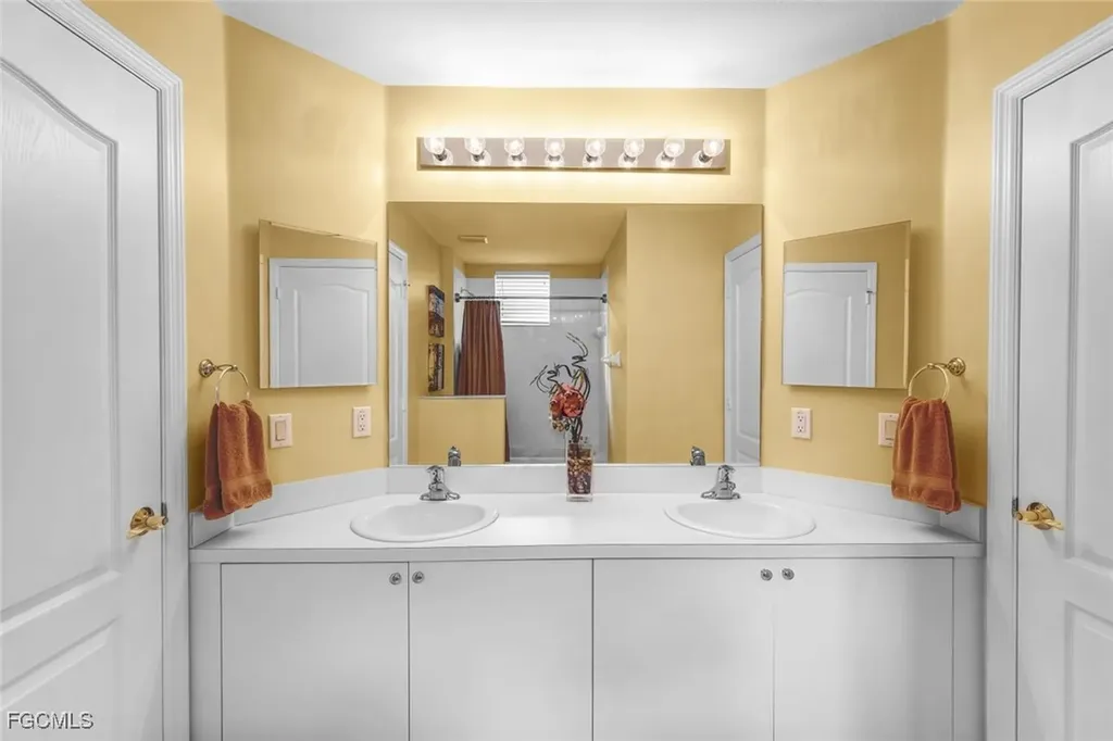 2724 Blue Cypress Lake Court Cape Coral FL 33909