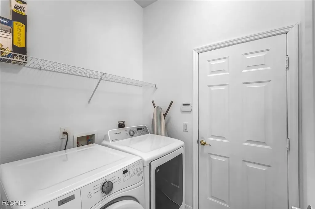 2724 Blue Cypress Lake Court Cape Coral FL 33909