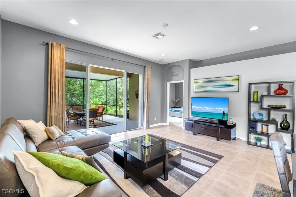 2724 Blue Cypress Lake Court Cape Coral FL 33909