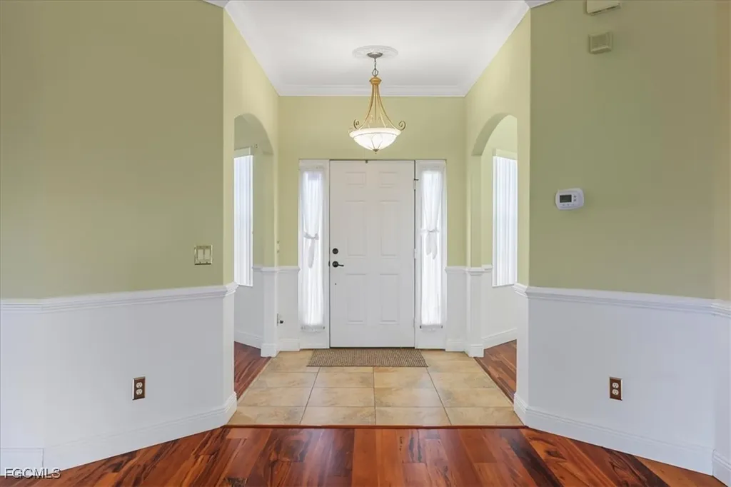 2607 Chiquita Boulevard S Cape Coral FL 33914