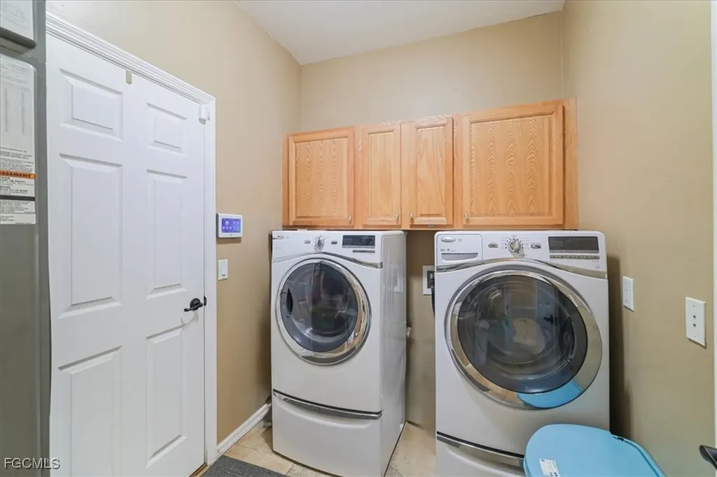 2607 Chiquita Boulevard S Cape Coral FL 33914