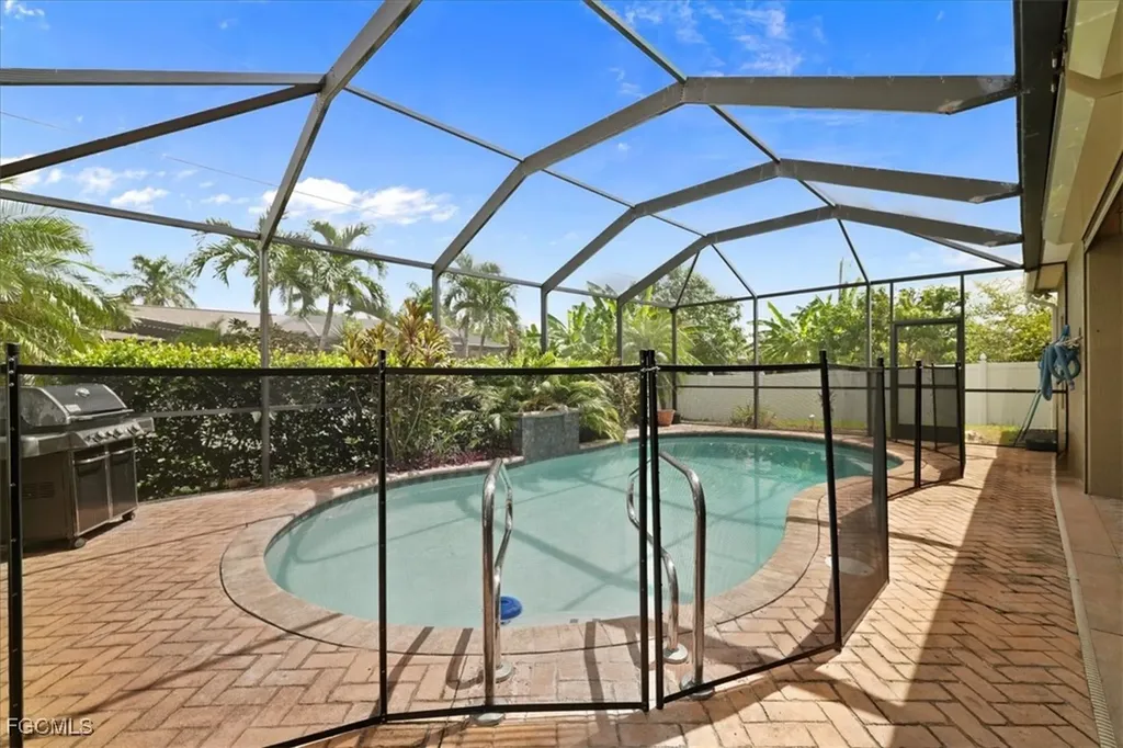 2607 Chiquita Boulevard S Cape Coral FL 33914