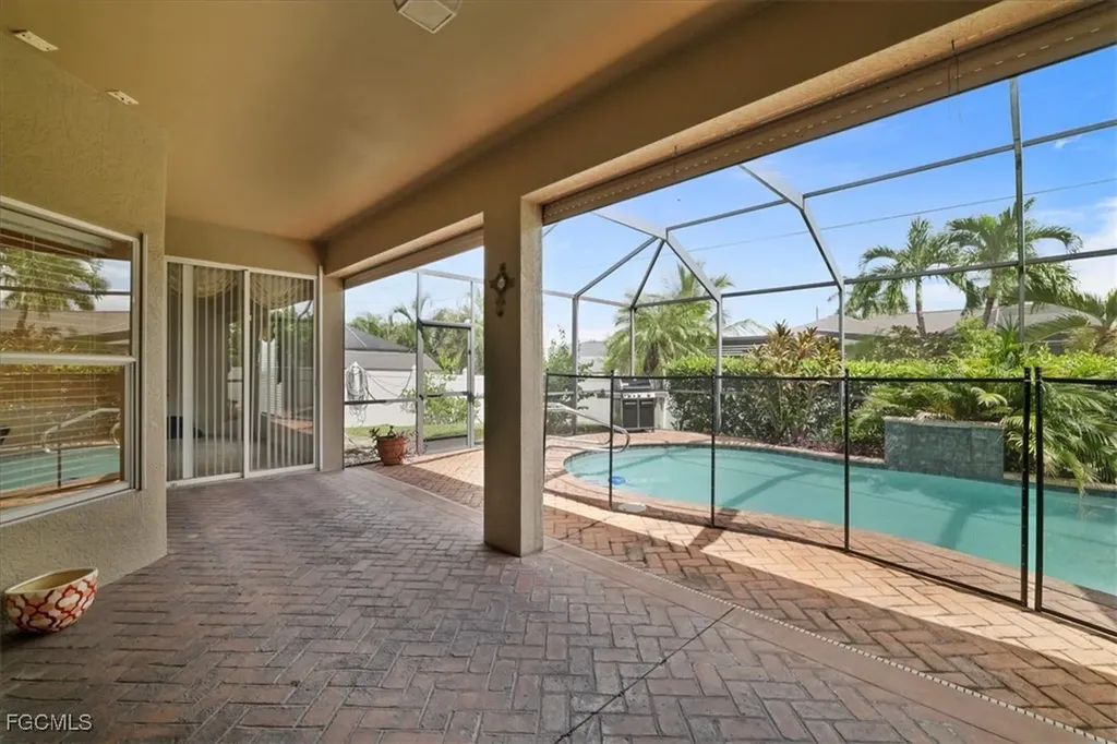 2607 Chiquita Boulevard S Cape Coral FL 33914