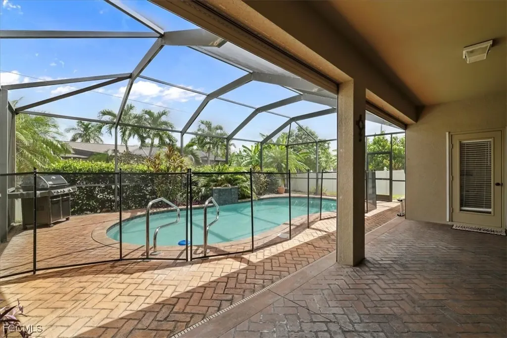 2607 Chiquita Boulevard S Cape Coral FL 33914