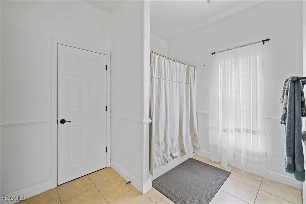 2607 Chiquita Boulevard S Cape Coral FL 33914