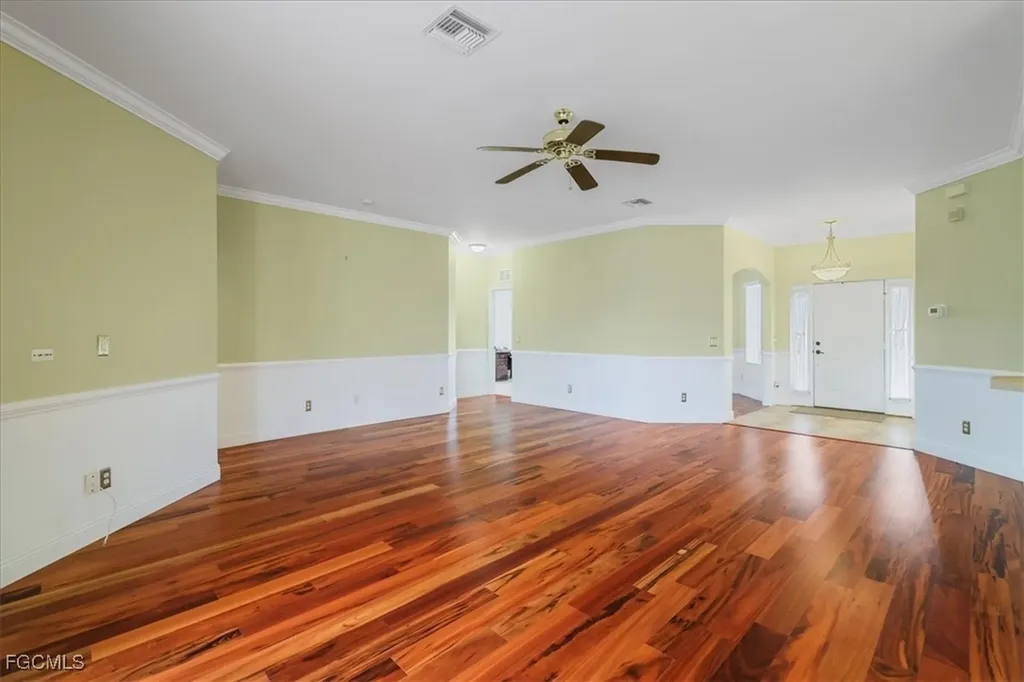 2607 Chiquita Boulevard S Cape Coral FL 33914