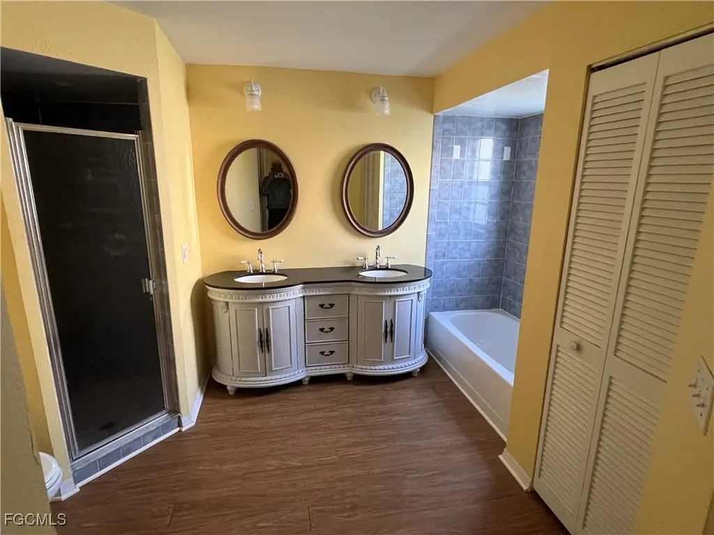 3319 Clubview Drive North Fort Myers FL 33917