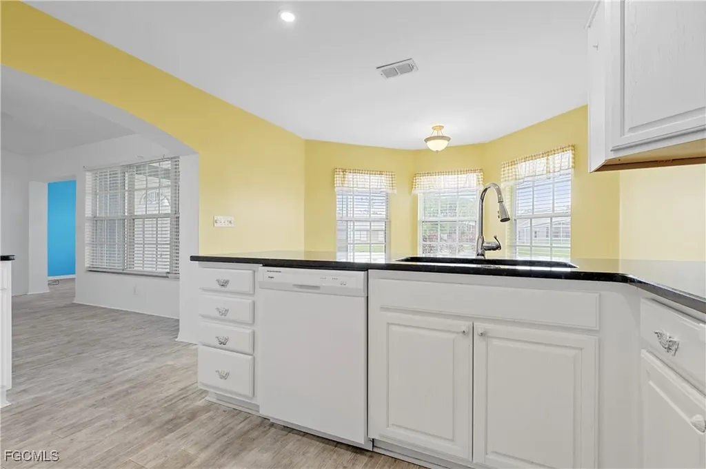 3319 Clubview Drive North Fort Myers FL 33917