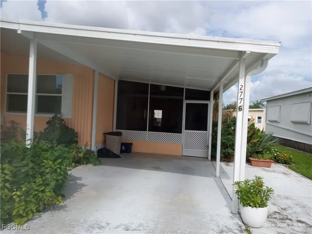 2776 Breezewood Drive North Fort Myers FL 33917