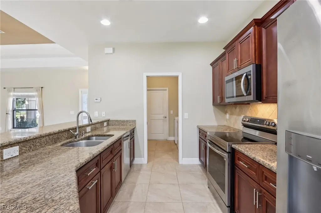 1730 SW 40th Street Cape Coral FL 33914