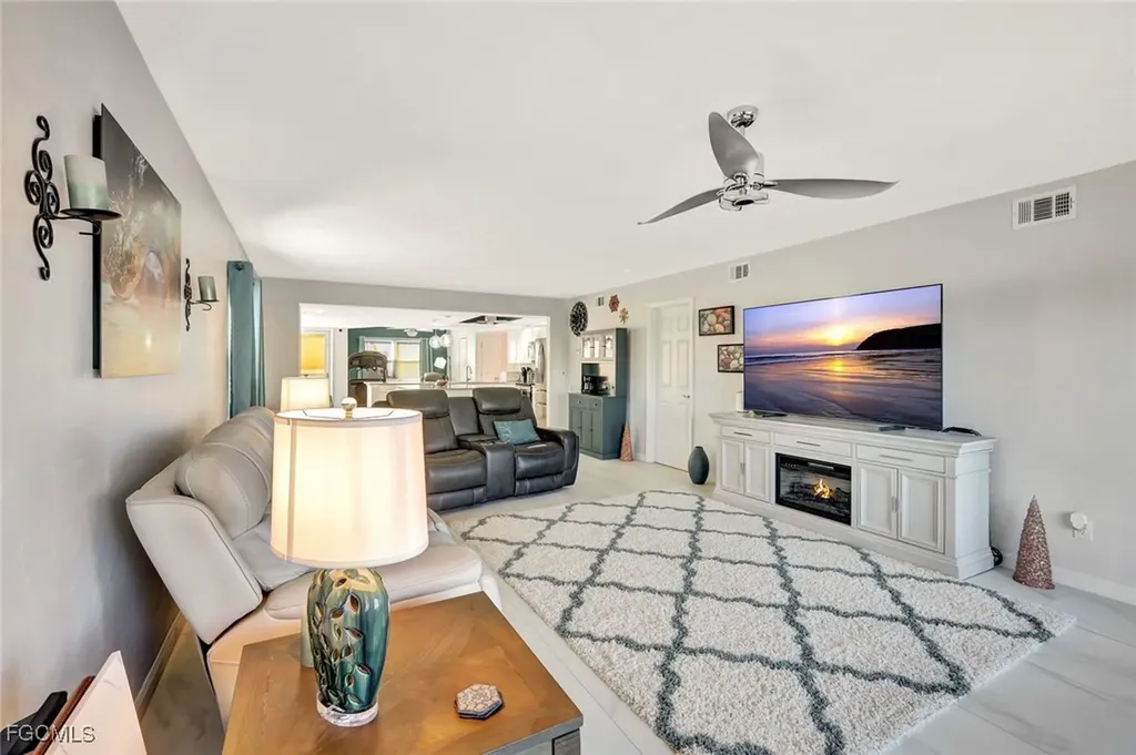 5115 Sunnybrook Court Cape Coral FL 33904