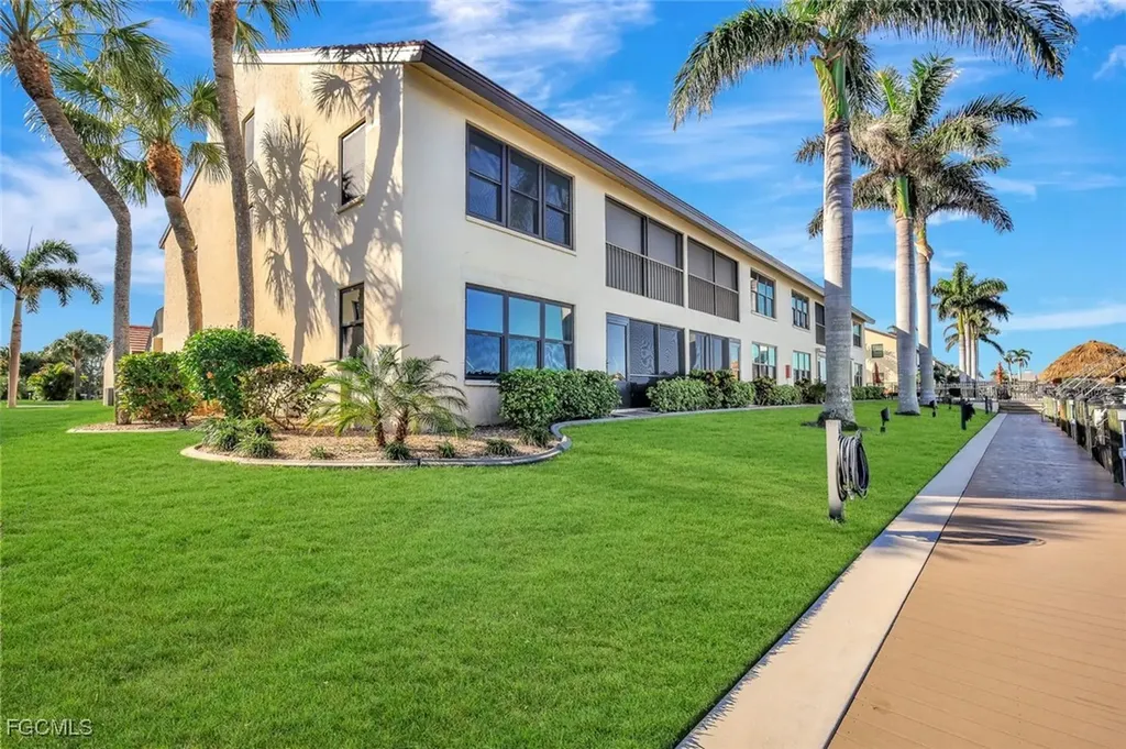 5115 Sunnybrook Court Cape Coral FL 33904