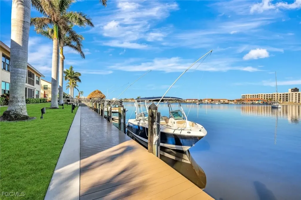 5115 Sunnybrook Court Cape Coral FL 33904