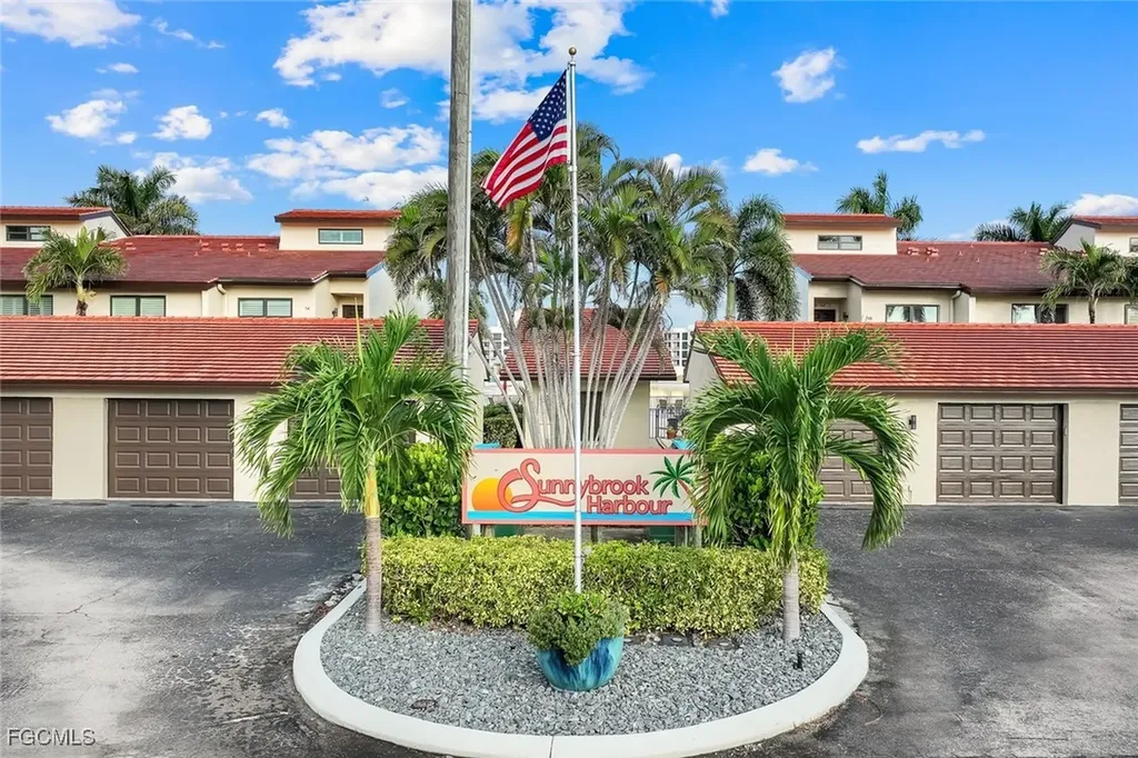 5115 Sunnybrook Court Cape Coral FL 33904