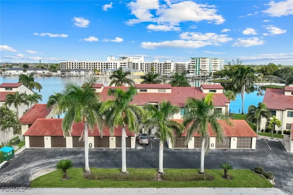 5115 Sunnybrook Court Cape Coral FL 33904