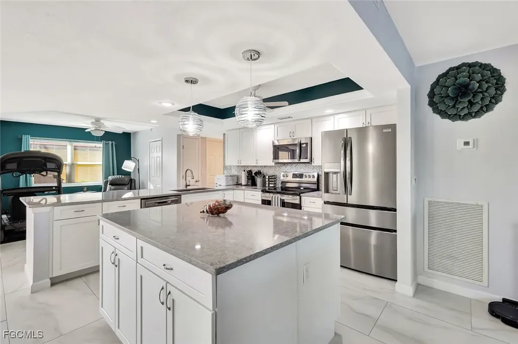 5115 Sunnybrook Court Cape Coral FL 33904