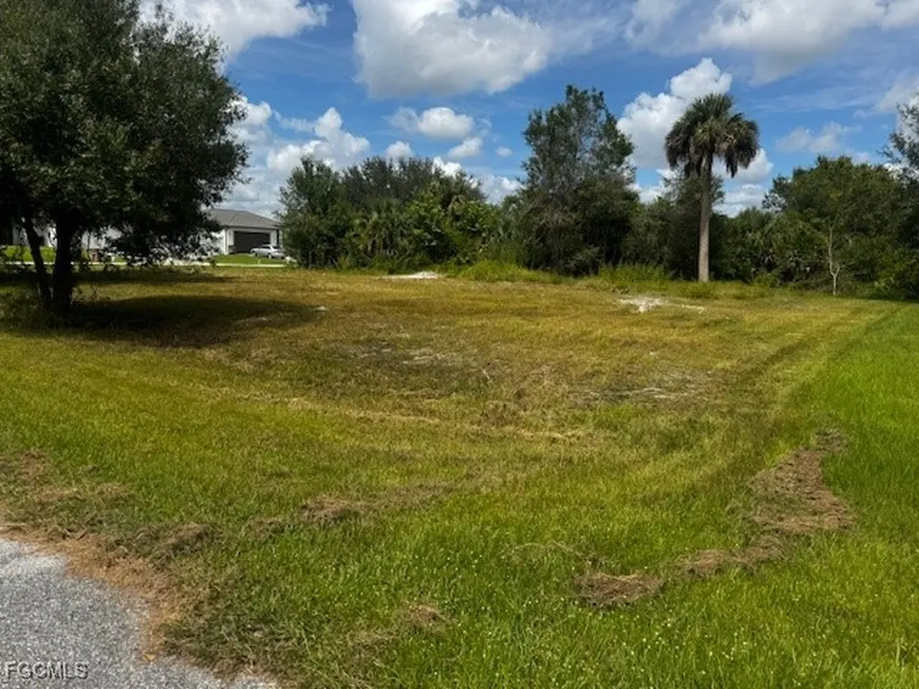 6132 Holt Court Fort Myers FL 33905