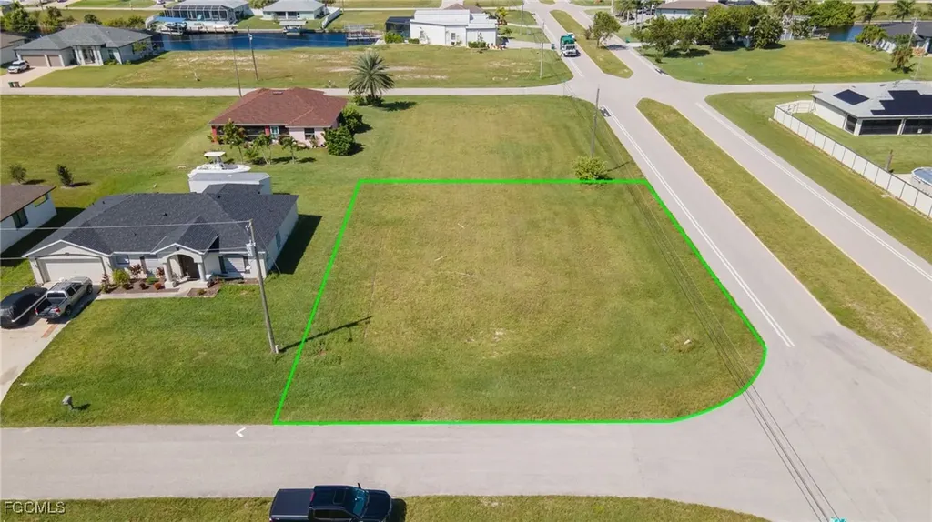 1054 NW 33rd Place Cape Coral FL 33993