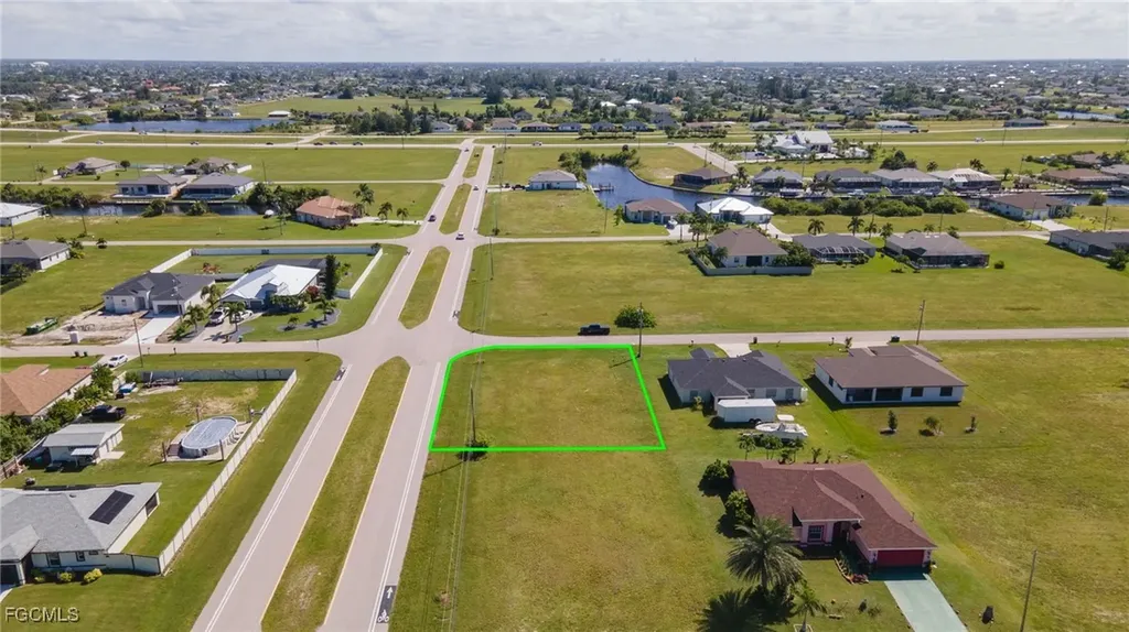 1054 NW 33rd Place Cape Coral FL 33993