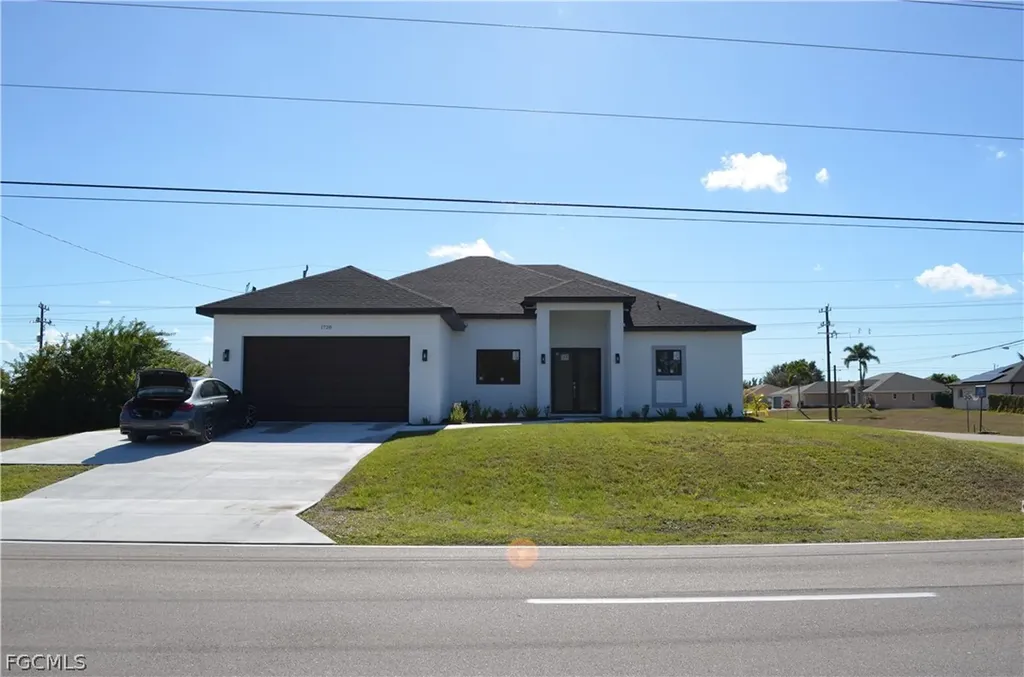 1728 Kismet Parkway W Cape Coral FL 33993