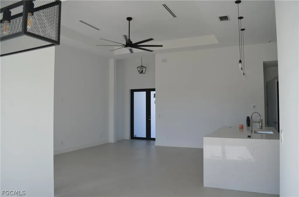 1728 Kismet Parkway W Cape Coral FL 33993