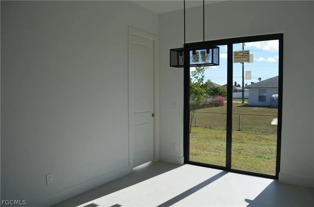 1728 Kismet Parkway W Cape Coral FL 33993