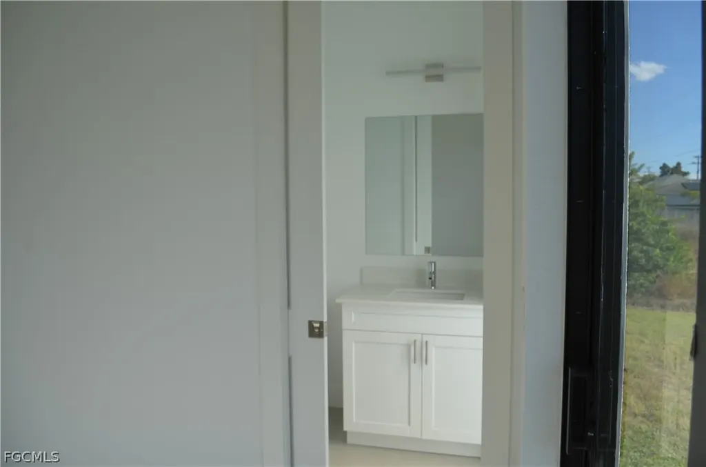 1728 Kismet Parkway W Cape Coral FL 33993