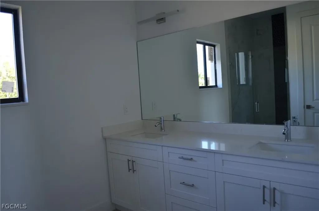 1728 Kismet Parkway W Cape Coral FL 33993