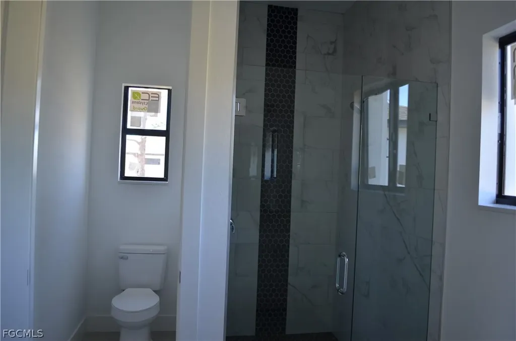 1728 Kismet Parkway W Cape Coral FL 33993