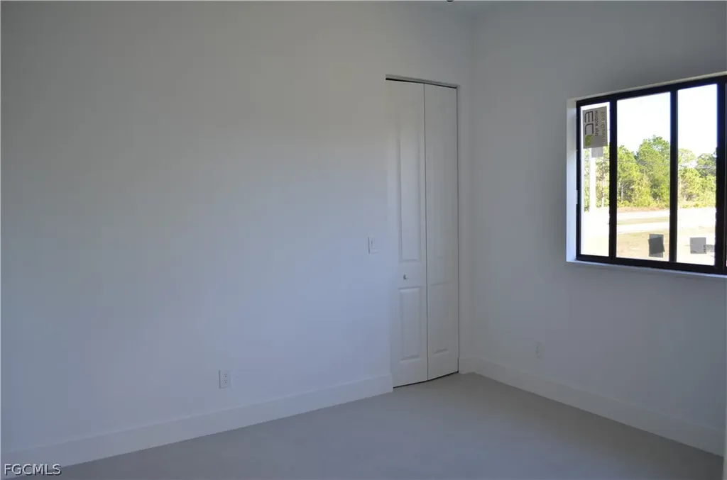 1728 Kismet Parkway W Cape Coral FL 33993