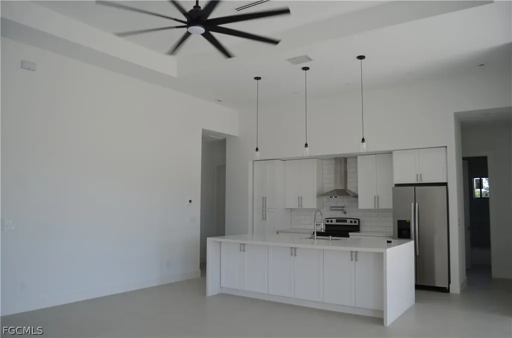 1728 Kismet Parkway W Cape Coral FL 33993