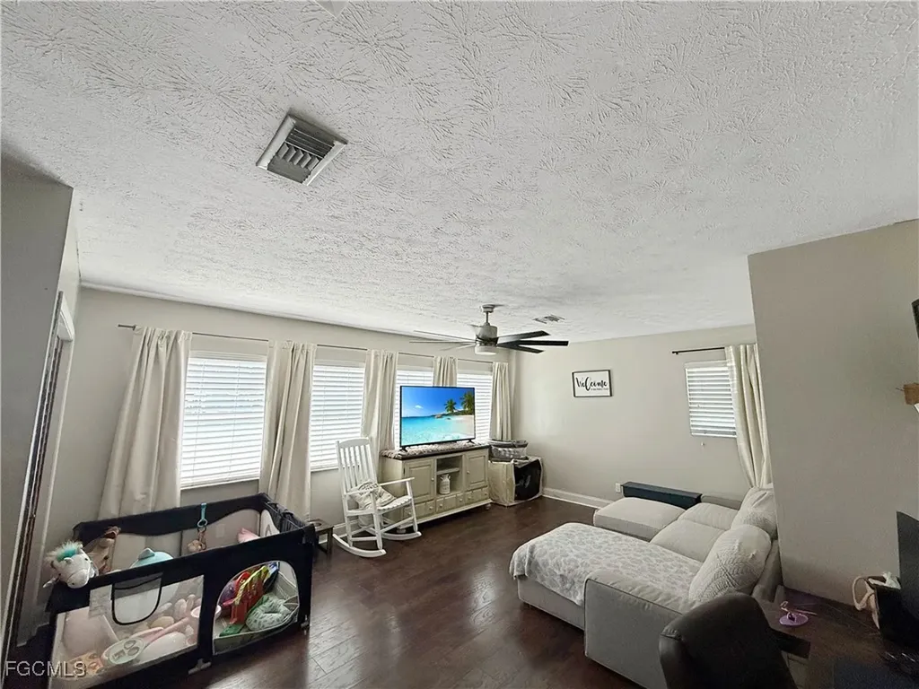 221 De Soto Avenue Clewiston FL 33440