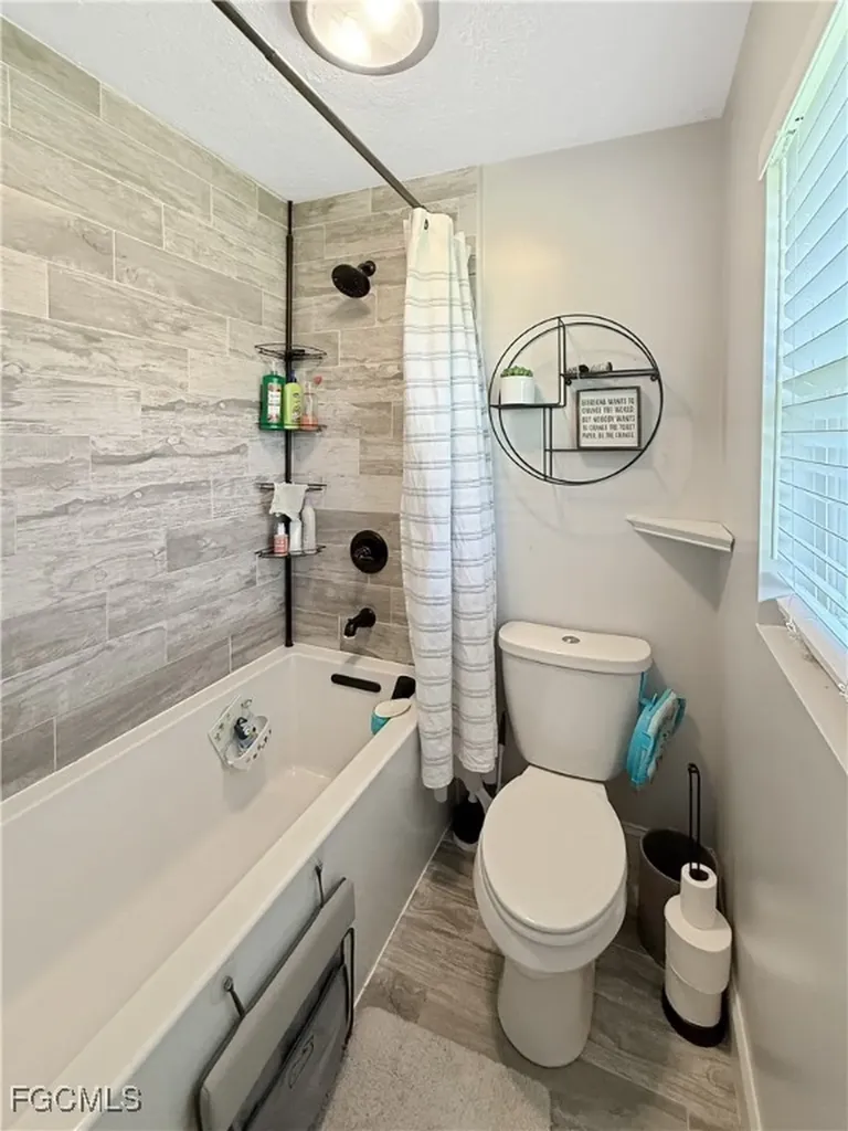 221 De Soto Avenue Clewiston FL 33440