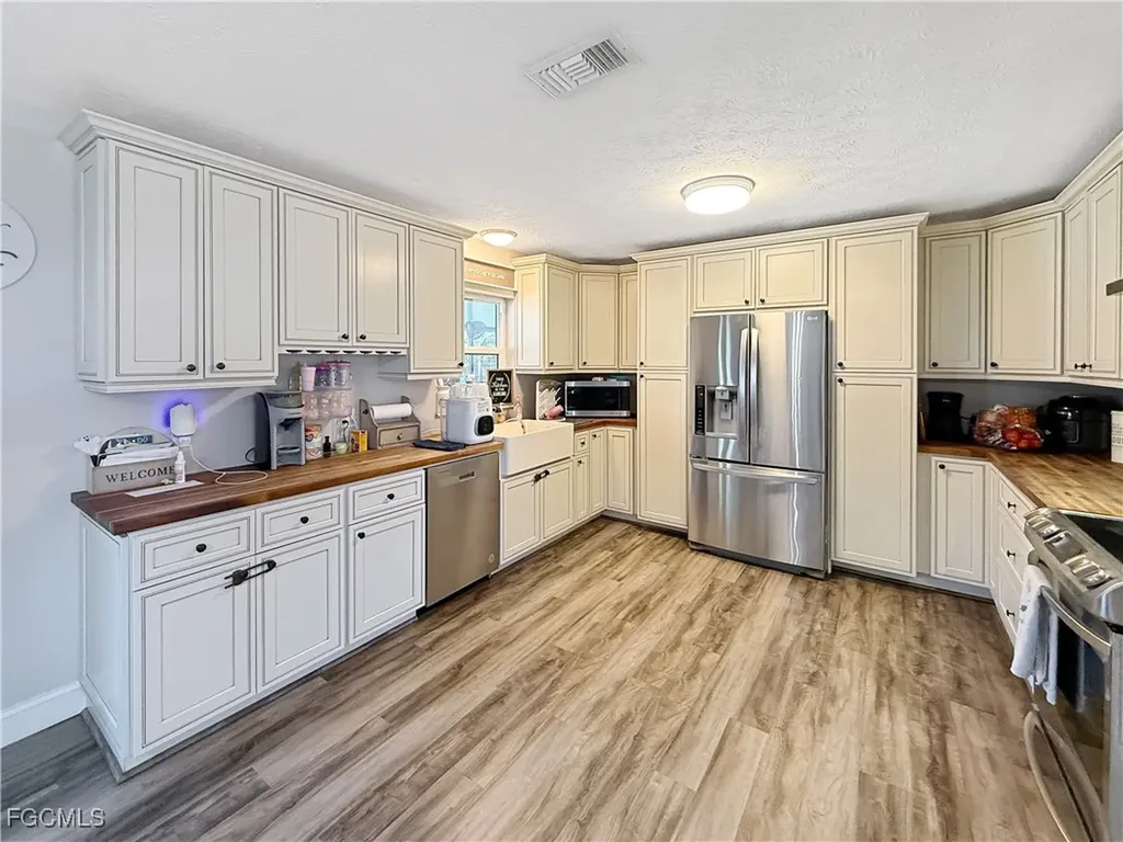 221 De Soto Avenue Clewiston FL 33440