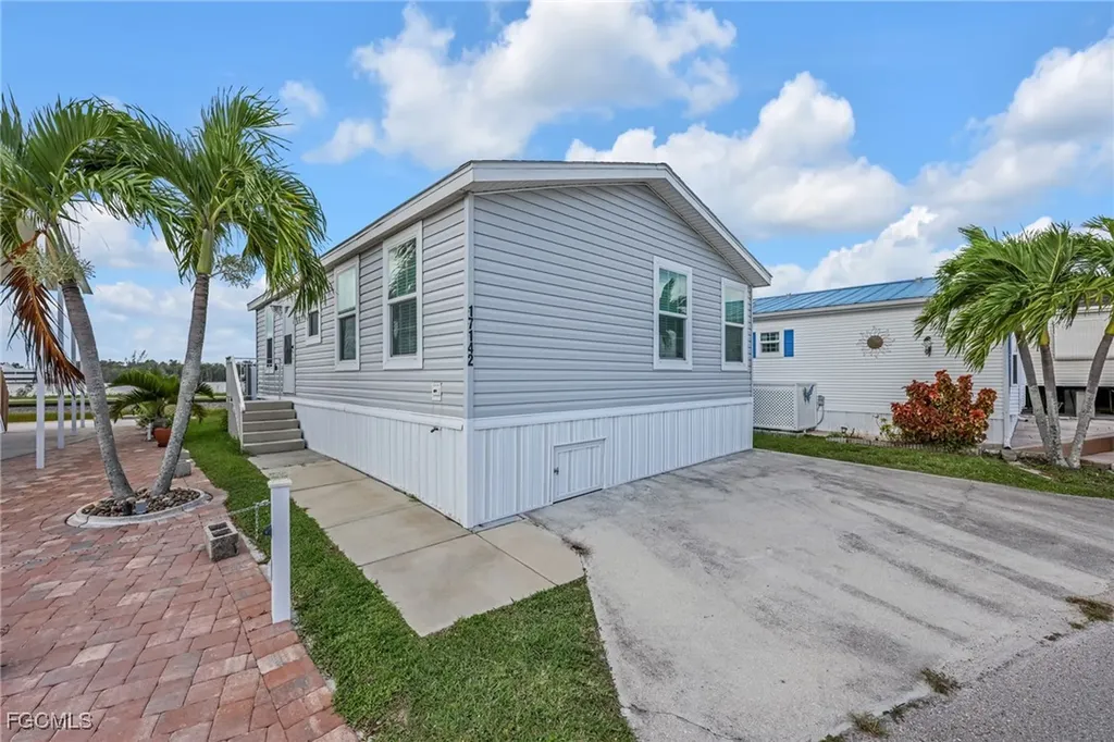 17142 Casselberry Lane Fort Myers FL 33967