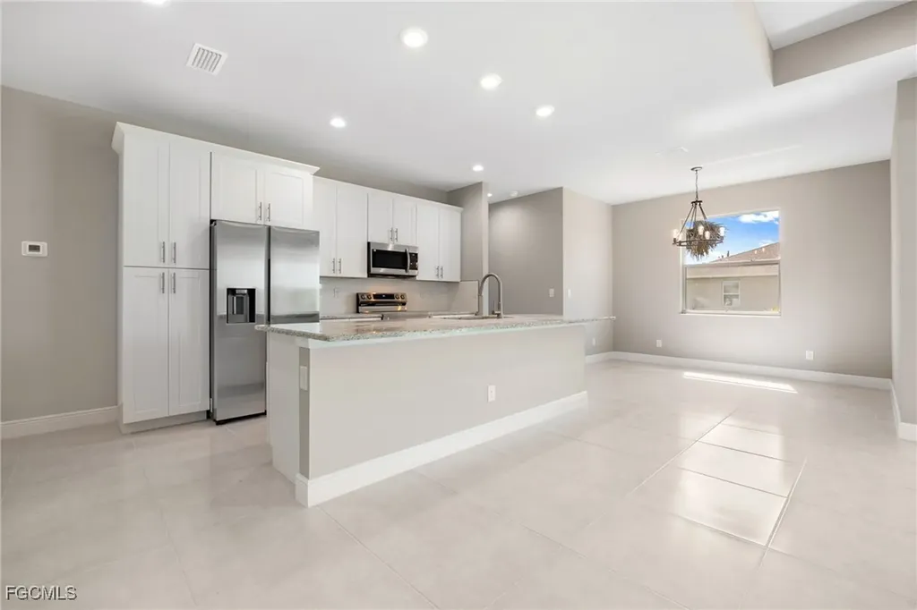5028 N Peachtree Circle Labelle FL 33935