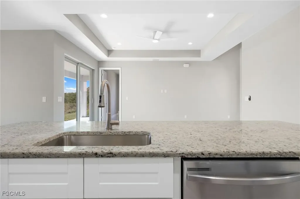 5028 N Peachtree Circle Labelle FL 33935