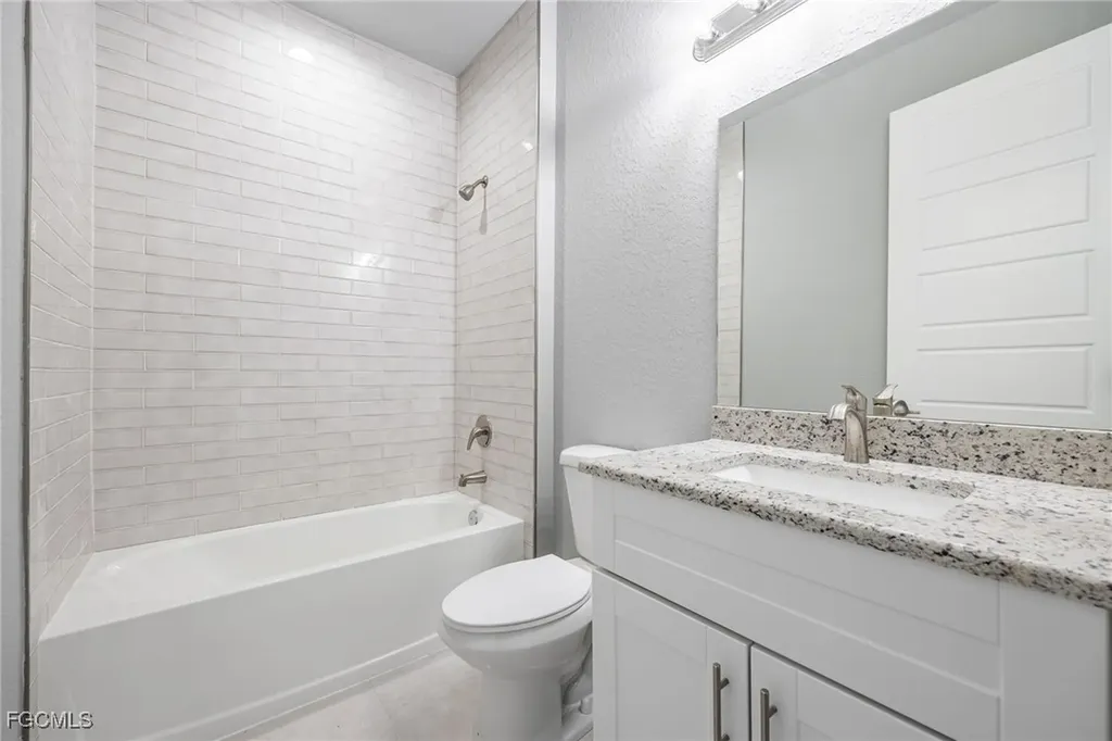 5028 N Peachtree Circle Labelle FL 33935