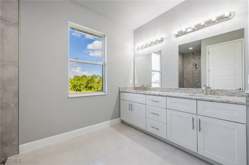 5028 N Peachtree Circle Labelle FL 33935