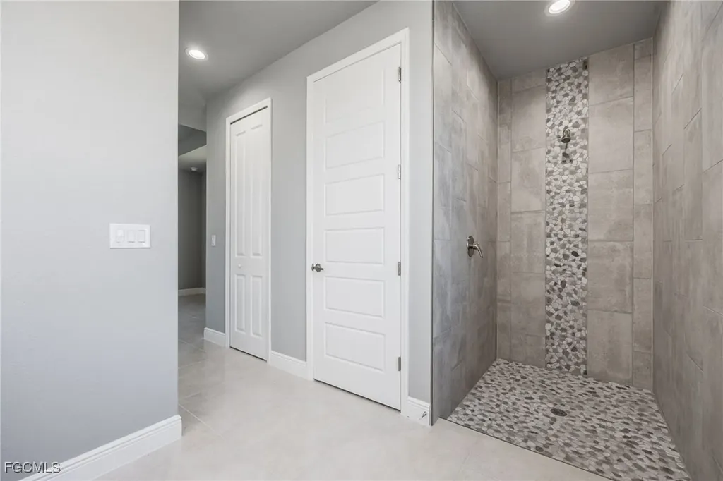 5028 N Peachtree Circle Labelle FL 33935