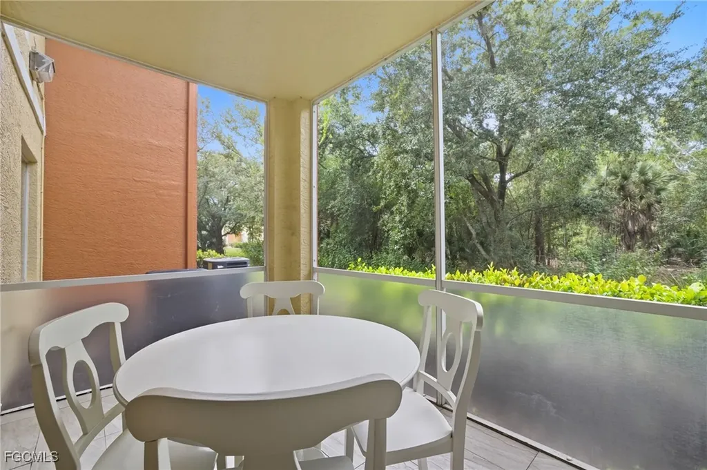 6401 Aragon Way Fort Myers FL 33966