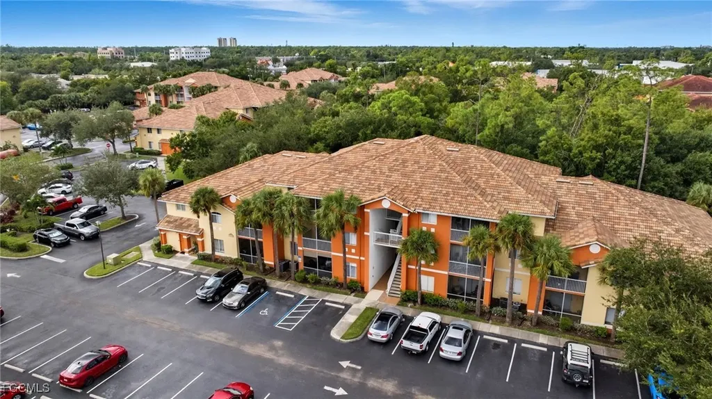 6401 Aragon Way Fort Myers FL 33966