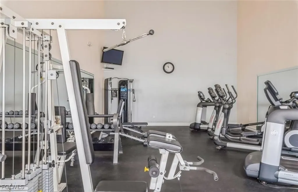 6401 Aragon Way Fort Myers FL 33966